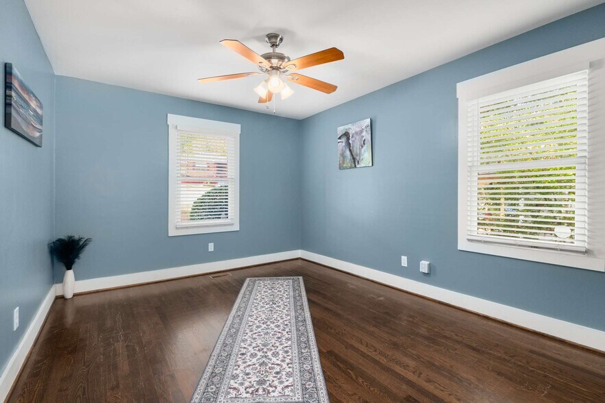 Building Photo - 2046 Settle Cir SE