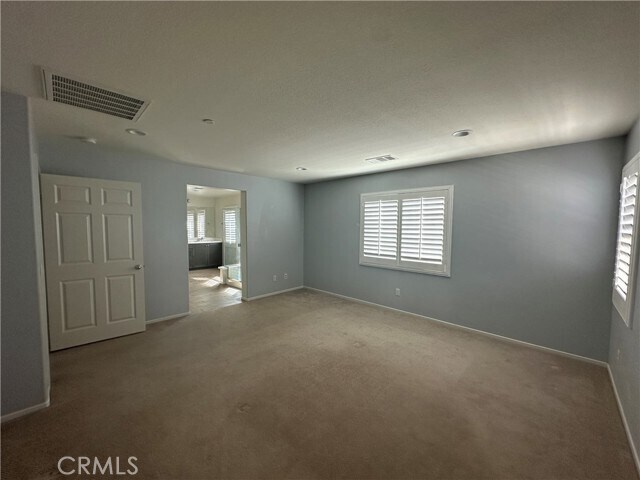 Building Photo - 1055 Raven Ct