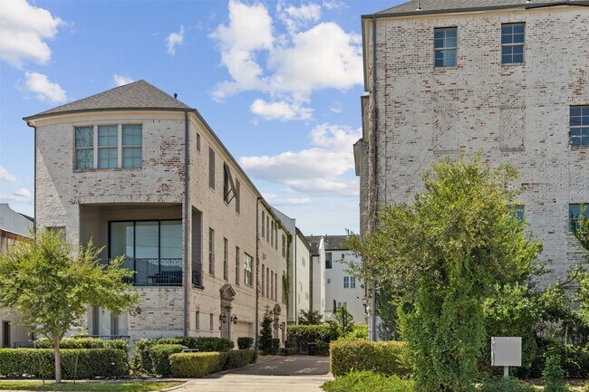 Building Photo - 2506 McKinney St