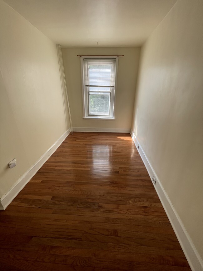 Bonus Space - 143 Markle St