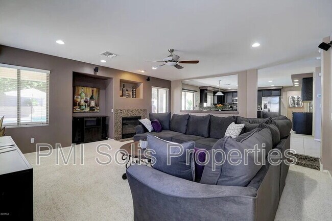 Building Photo - 13412 W Annika Dr