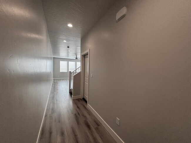 Building Photo - SAND HOLLOW TOWNHOME FOR RENT!