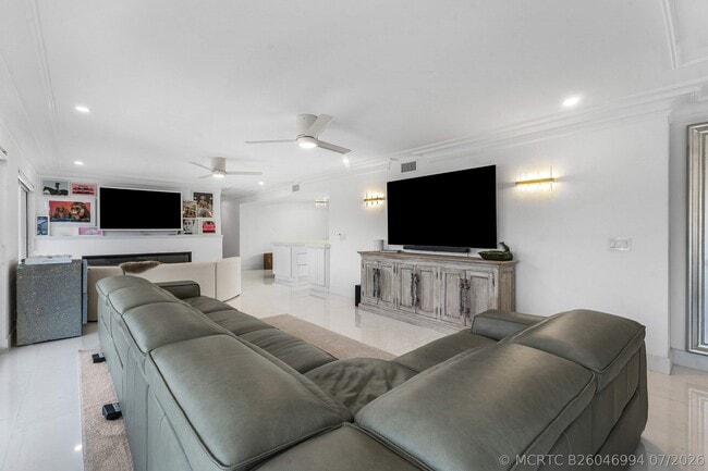 Building Photo - 3500 S Ocean Blvd