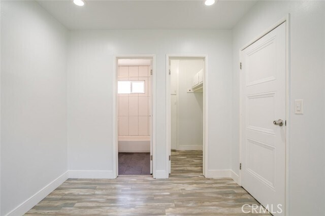 Building Photo - 3106 W Victory Blvd