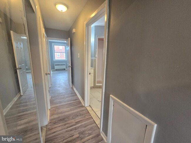 Building Photo - 934 Durard St
