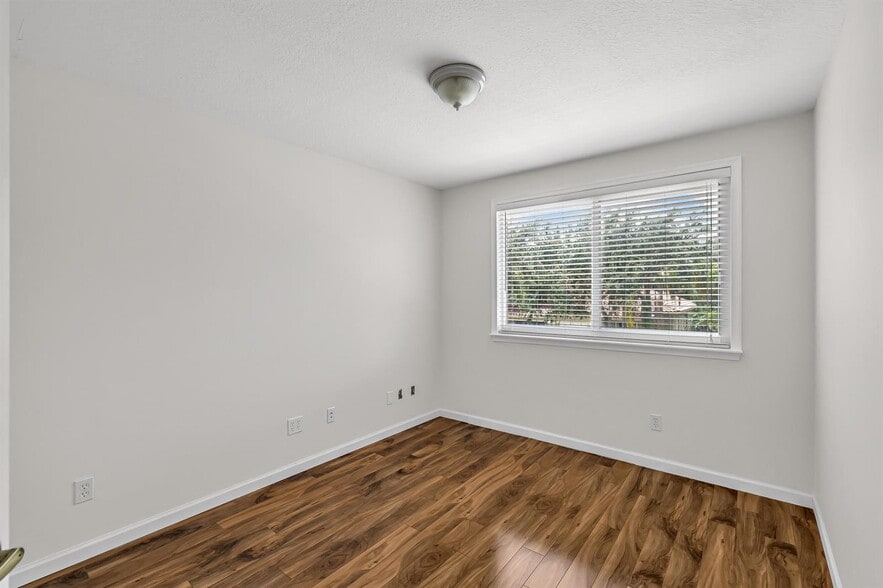 Building Photo - 12571 NW 57th Ct