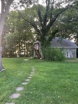 Building Photo - 183 Highland Rd