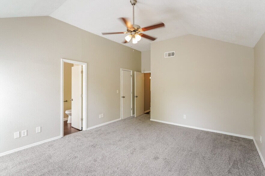 Building Photo - 609 Steven Dr