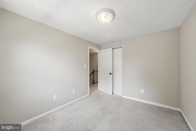 Building Photo - 14126 RED RIVER Dr