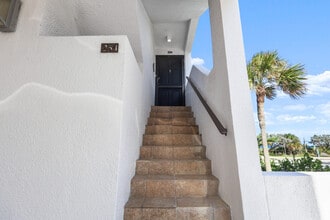 Building Photo - 250 S Ocean Blvd
