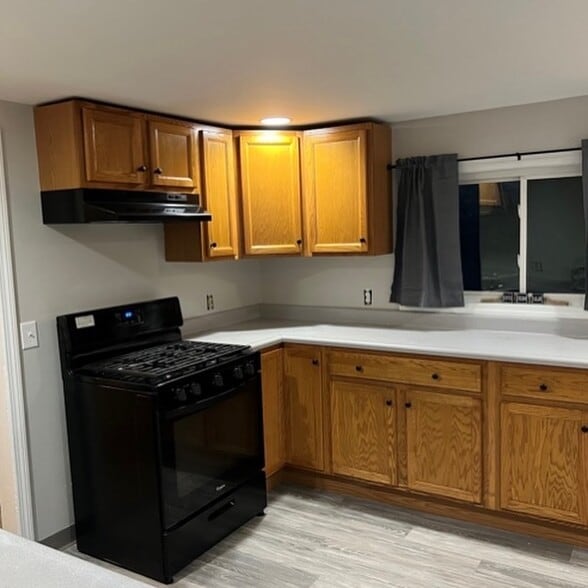 Building Photo - 14 1st St