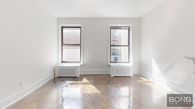 Building Photo - 24 E 80th St