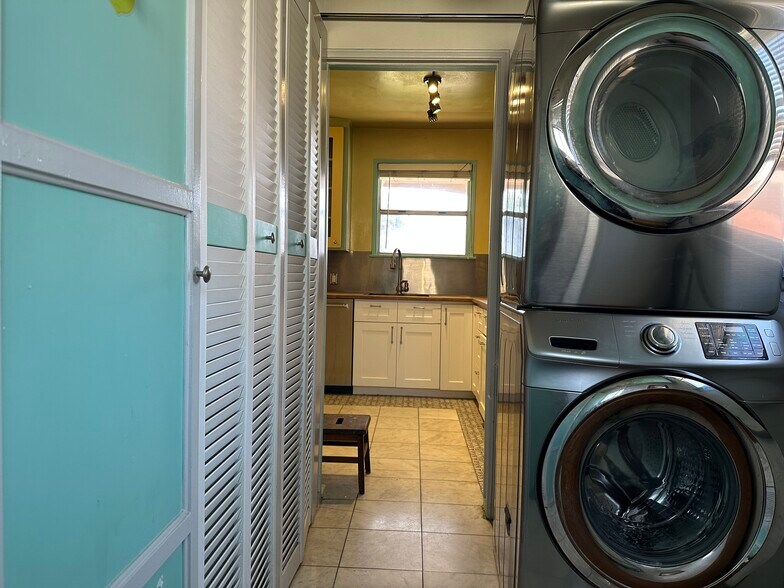 Building Photo - 5150 Purdue Ave