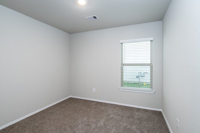 Building Photo - 11599 Lazy Oak Crk Dr