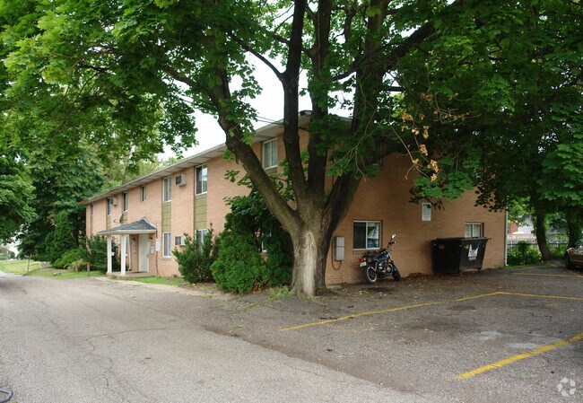 Building Photo - 1339 Diana Pl NW