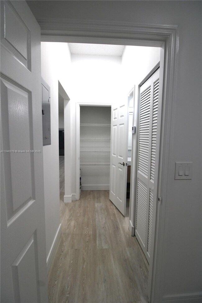 Building Photo - 16223 Emerald Cove Rd