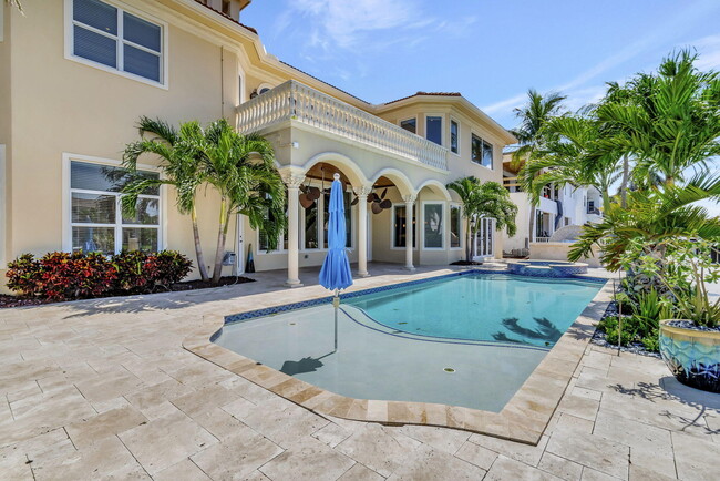 Building Photo - 953 Banyan Dr
