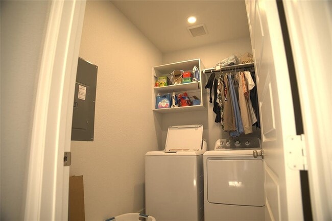 Building Photo - 284 Kimble Creek Lp