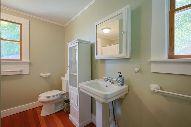 Building Photo - Winter Rental with Views of the Annisquam ...