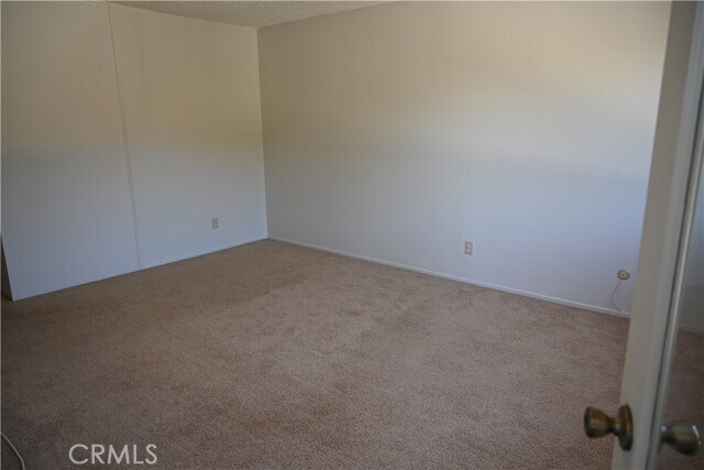 Building Photo - 497 S El Molino Ave