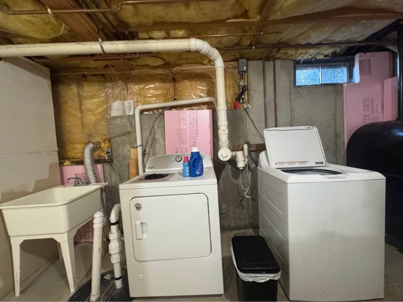 Building Photo - 129 Lawrence Rd