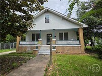 Building Photo - 105 Forrest Ave