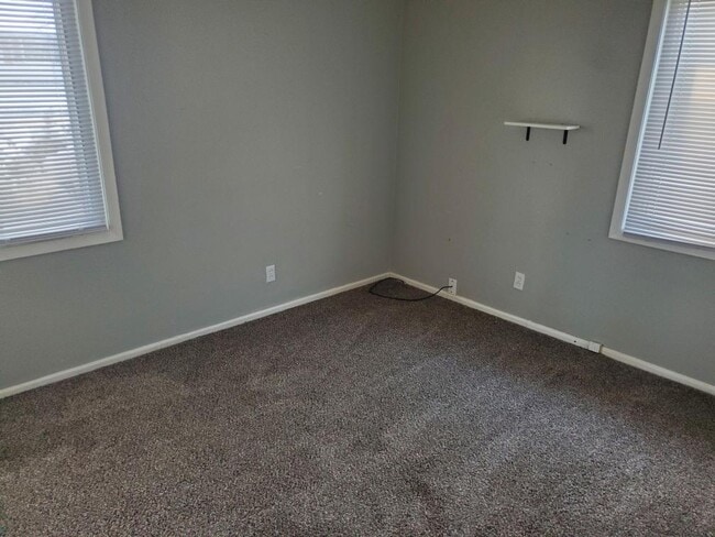 Building Photo - 1725 E Calvert St