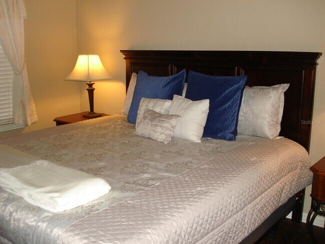 Building Photo - 2141 Portofino Pl