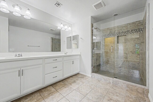 Building Photo - 2934 N 71st Pl