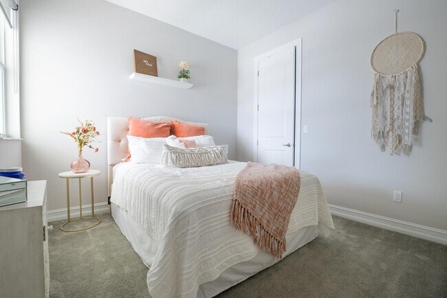 Building Photo - 11985 Park Central