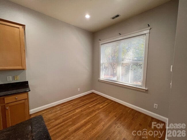 Building Photo - 8523 Lindholm Dr