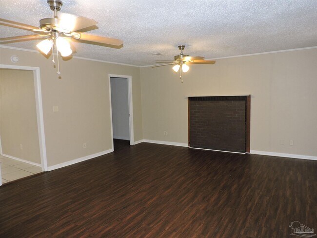 Building Photo - 5672 Hermosa Cir
