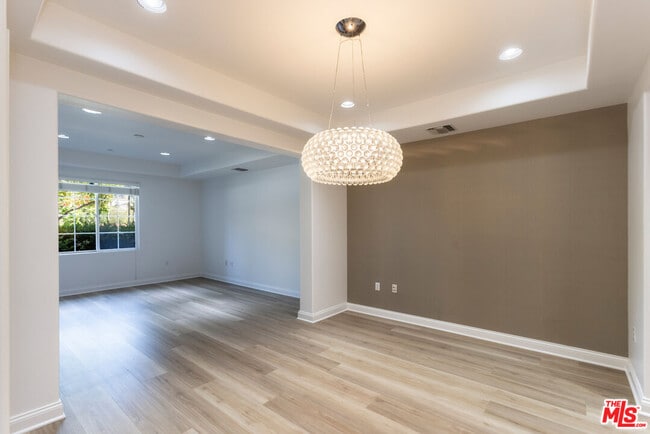 Building Photo - 12975 Agustin Pl