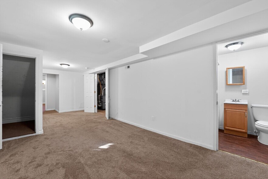 Building Photo - 3544 4th St