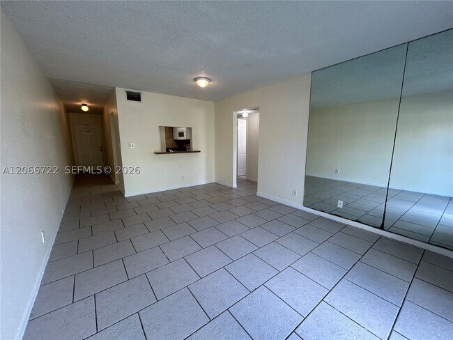 Building Photo - 7625 Tam Oshanter Blvd