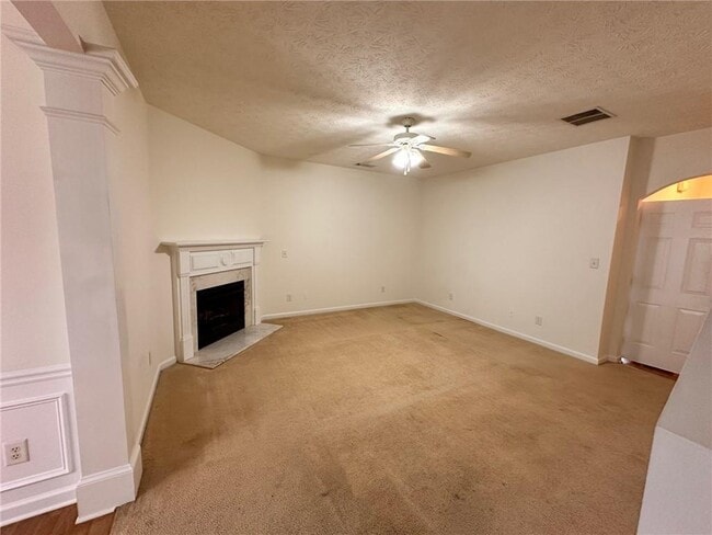 Building Photo - 3835 Dandridge Way NW