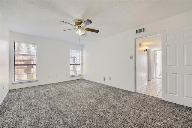 Building Photo - 2200 Sequoia Ln