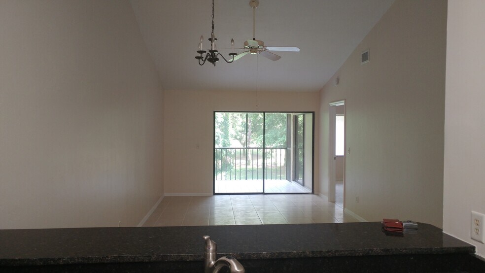 Living area from front door - 5857 Rattlesnake Hammock Rd