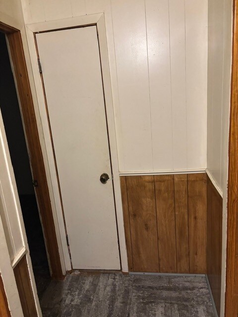 Hallway closet - 104 Pamela Cir