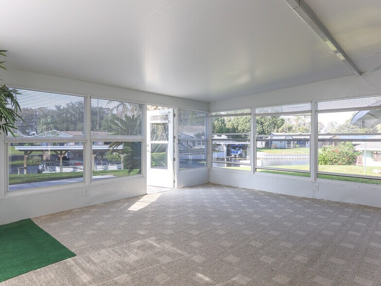 Building Photo - 1631 Canal Ct