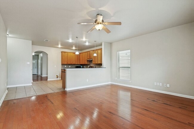 Building Photo - 6707 Buckhorn Cliff
