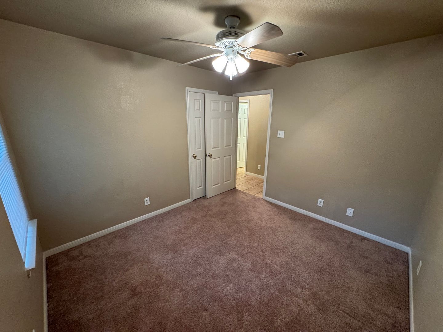 Building Photo - 4803 John David Dr