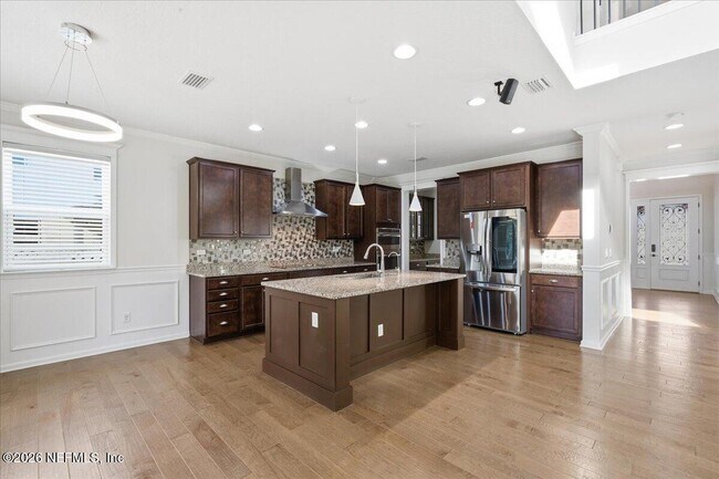 Building Photo - 102 Ann Scott Dr