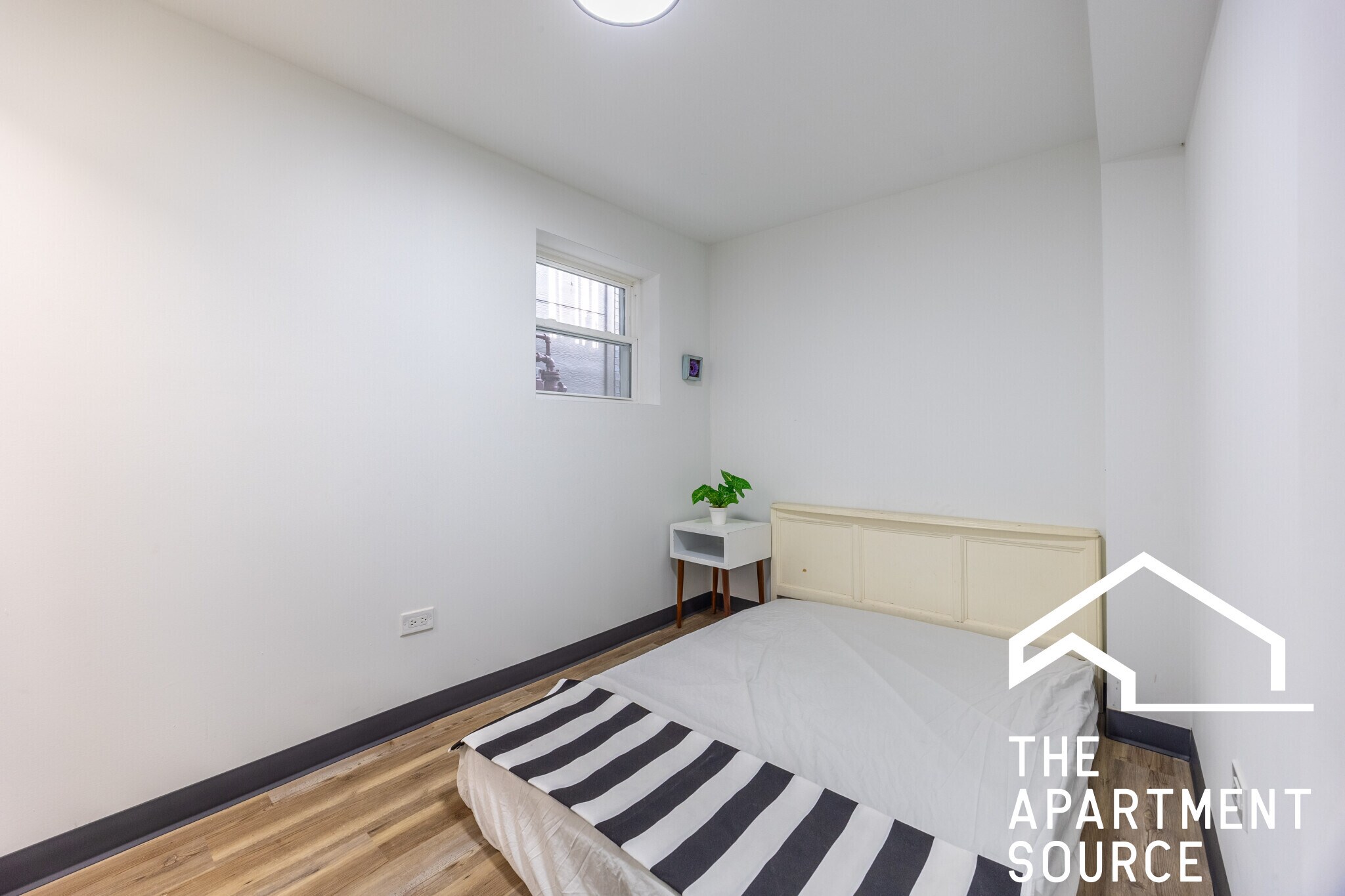 Building Photo - 1634 N Whipple St