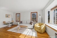 Building Photo - 12 Flanders Rd