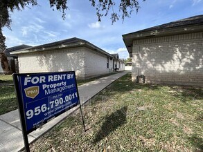 Building Photo - 1817 Tierra Dulce Dr