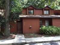 Building Photo - 5745 SW 10th Pl