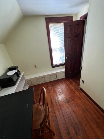 Building Photo - 294 Princeton Blvd