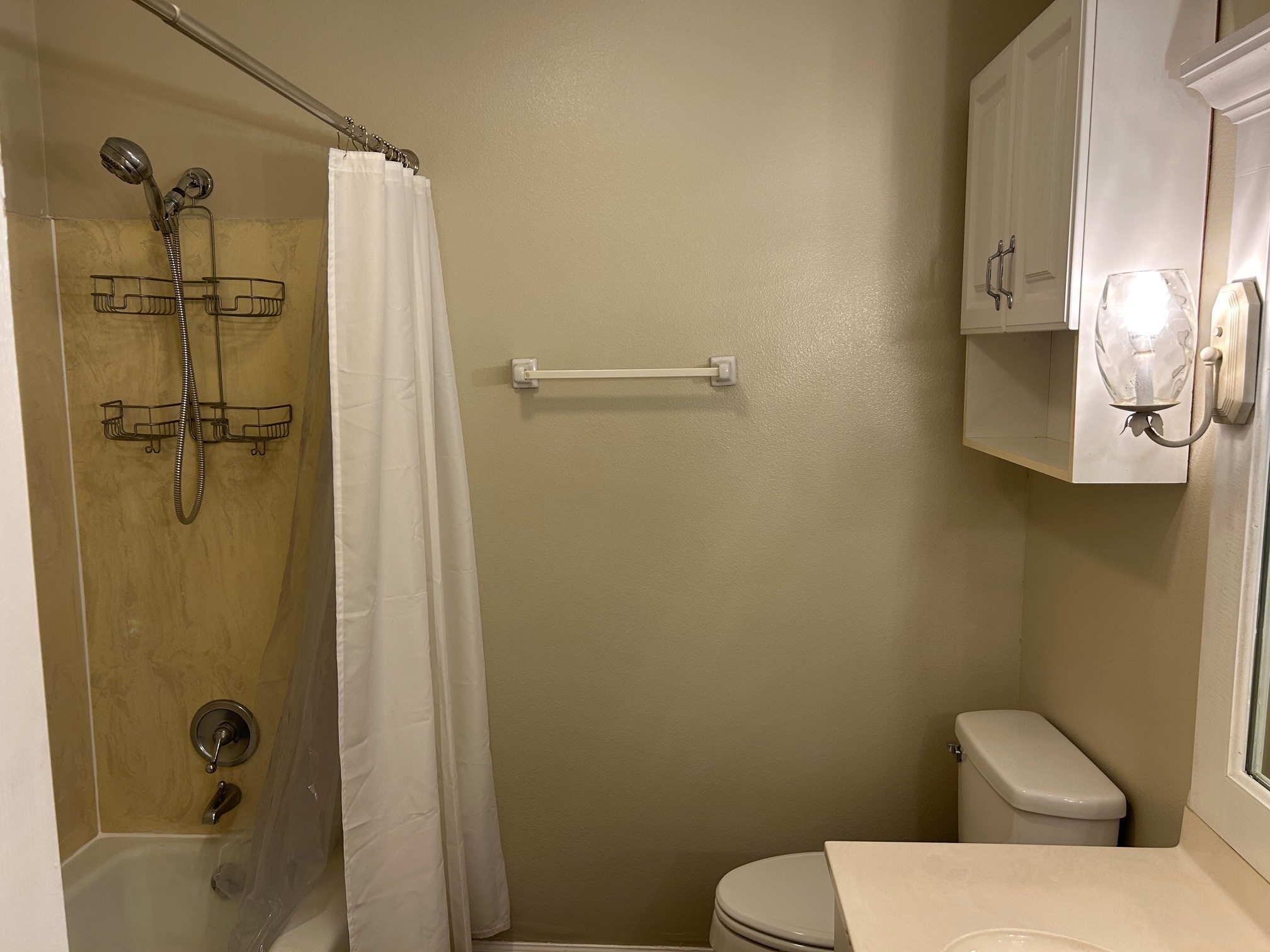 Bathroom - 2856 Woodbrook Dr