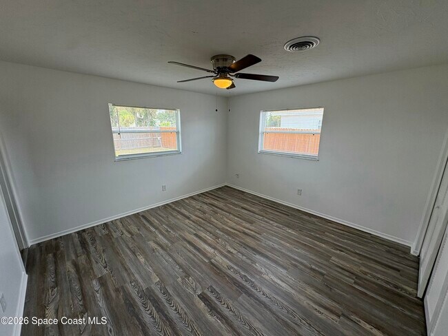 Building Photo - 60 Barbados Dr